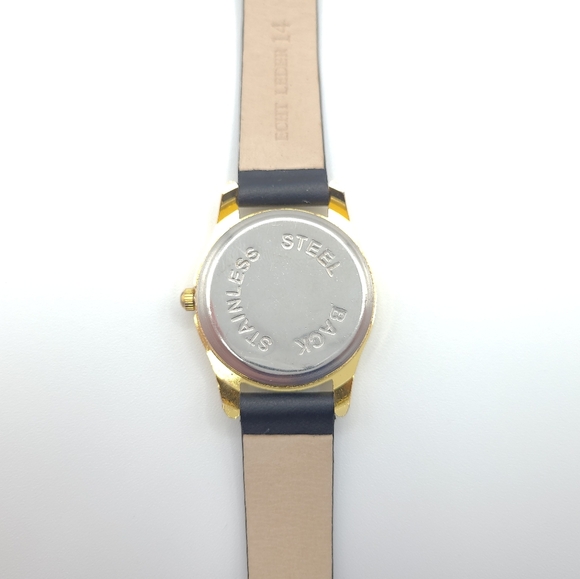 Classic Gold and Black Watch - Genova - New Condition. New Battery. - Picture 5 of 7